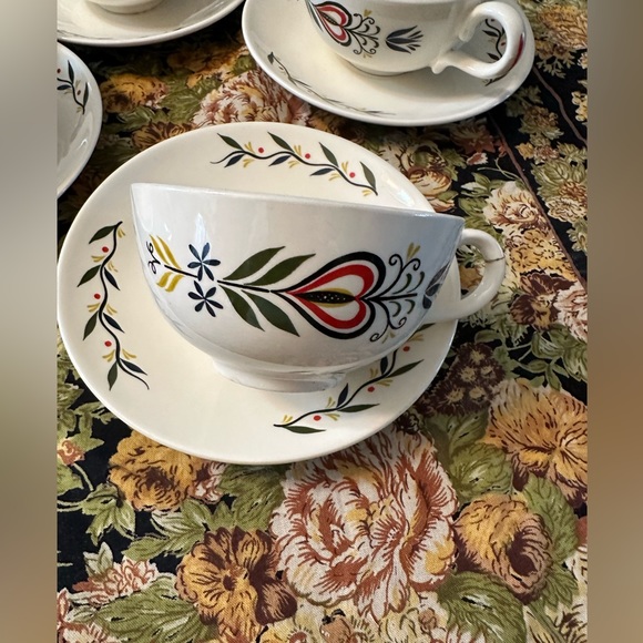 Homer Laughlin Rhythm saucer and cup set of 4 - Picture 9 of 9